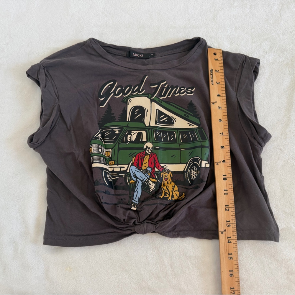 Micas Size Small “Good Times” Gray, Cropped Graphic T-shirt.  Fixed knot front - Picture 3 of 8